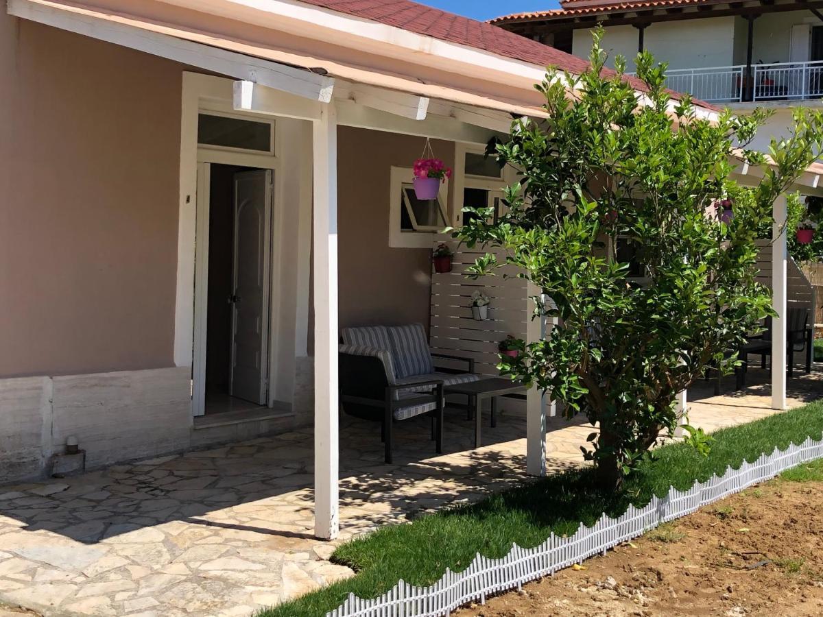 Petros Rooms & Apartments Lixouri Zewnętrze zdjęcie